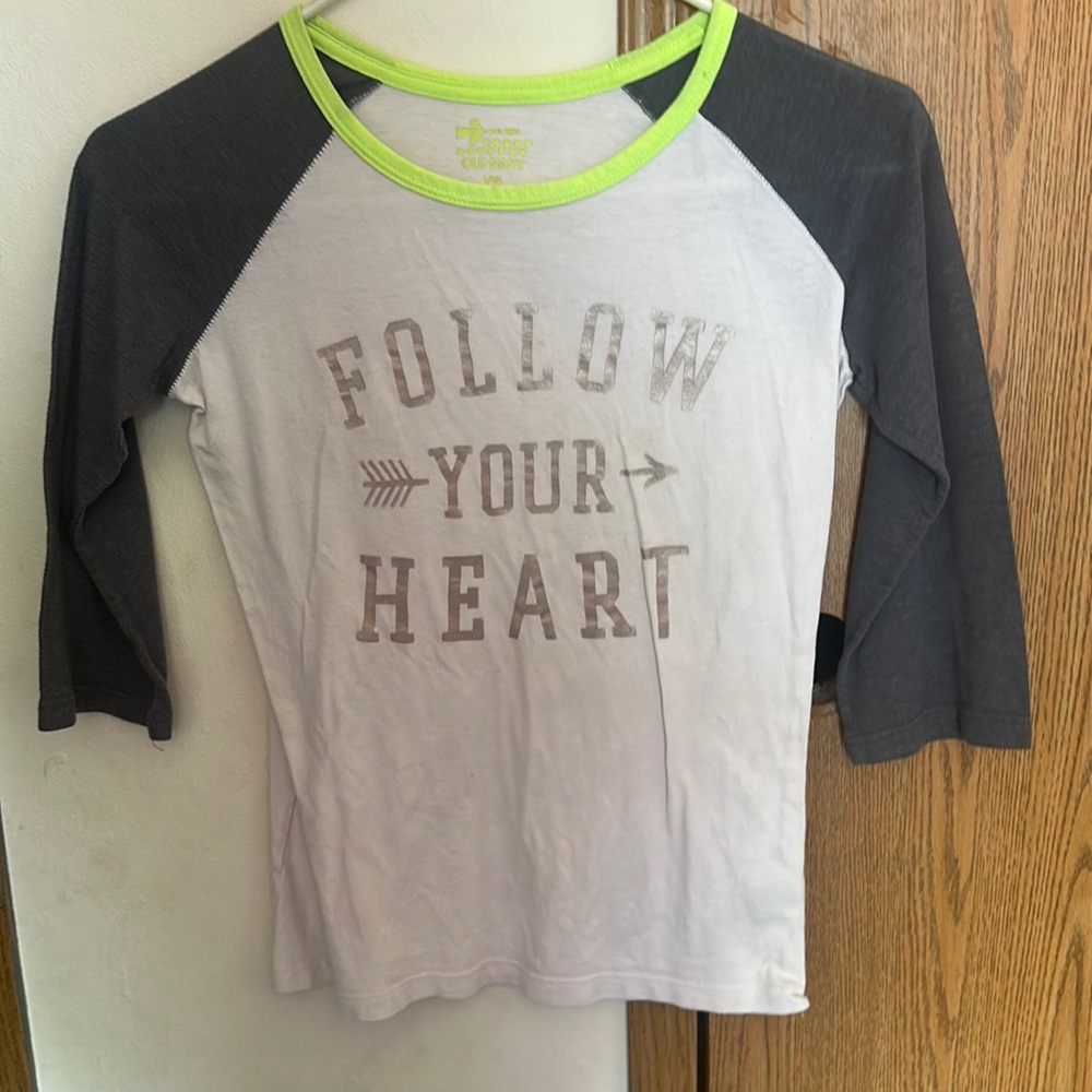 girls 10/12 old navy “follow your heart” half sleeve